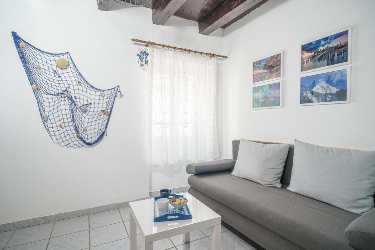 Studio Apartman Salis Vodice Appartamento Esterno foto